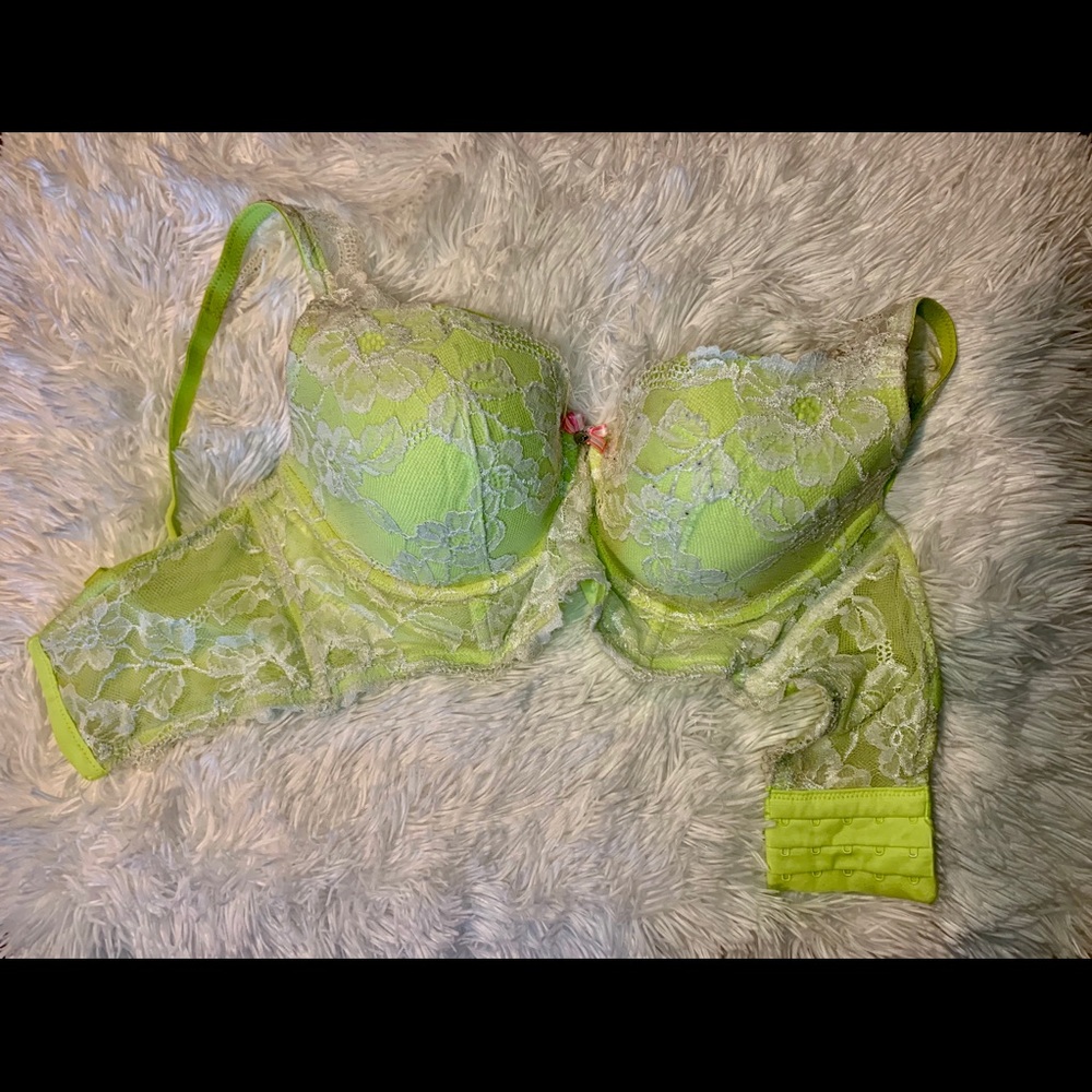 Victoria’s Secret Bright Neon Green Lace Bra